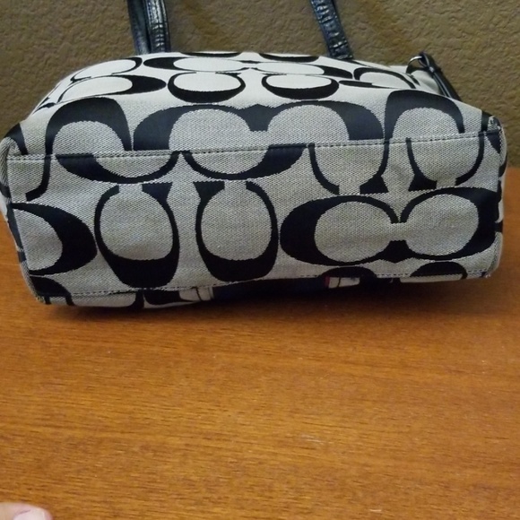 Coach Signature Stripe set - Picture 4 of 8